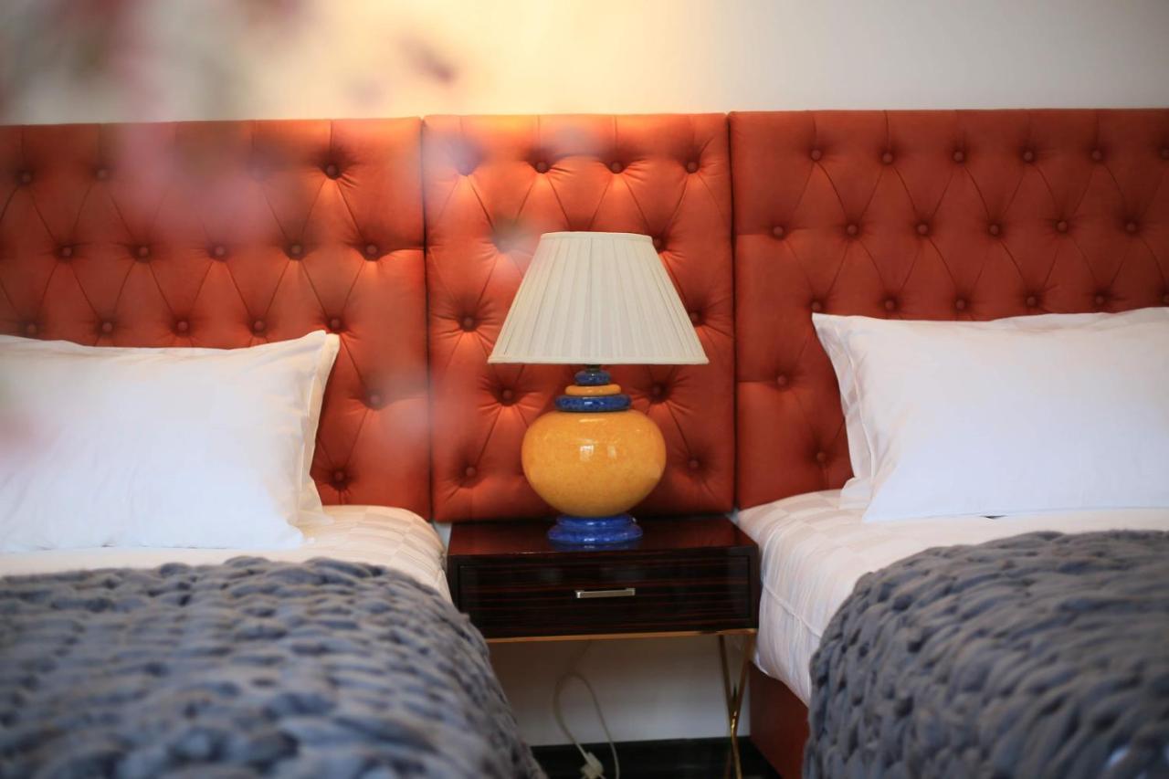 Otakhebi Hotell Sarpi Exteriör bild